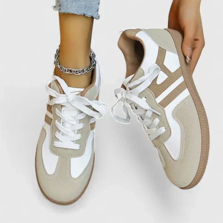 Delyziah | Orthopaedic Trainers