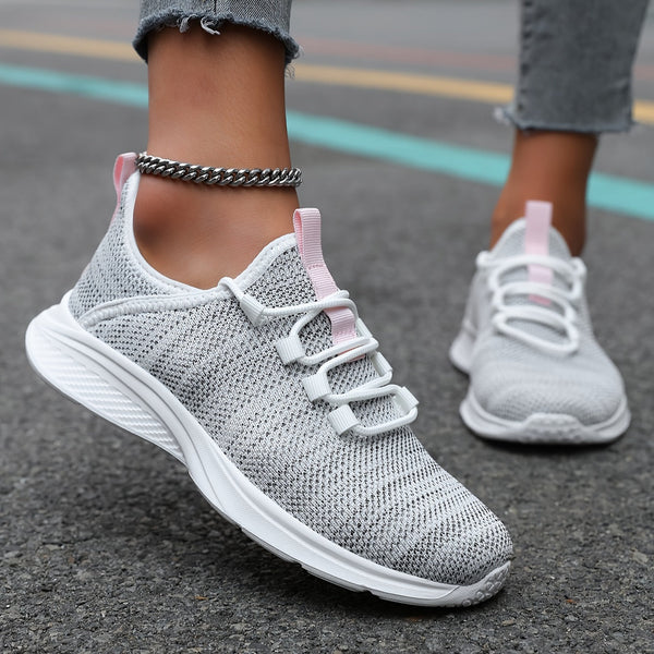 Ultra-light breathable comfort trainers