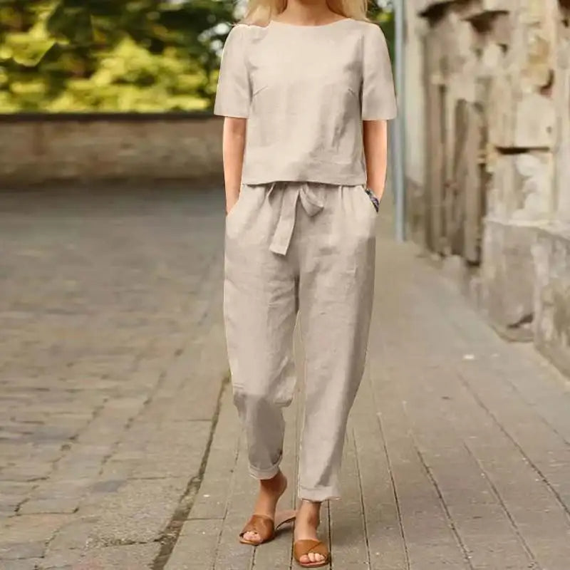 Charm™ - Chic Two-Piece Loungewear Set