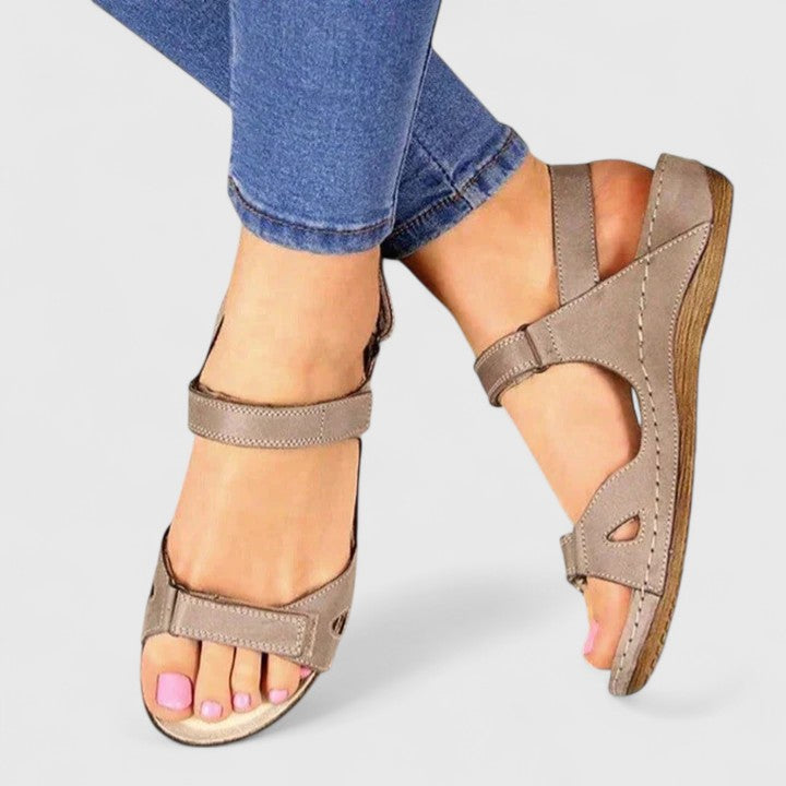 Avrie - Comfort Flat Sandals