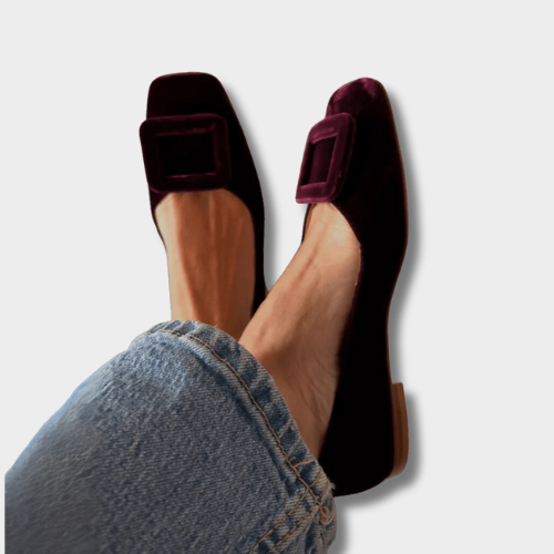 Noë™ | Suede Loafers with Design