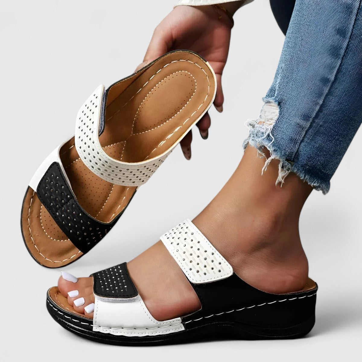 Ariella - Comfortable Sandals