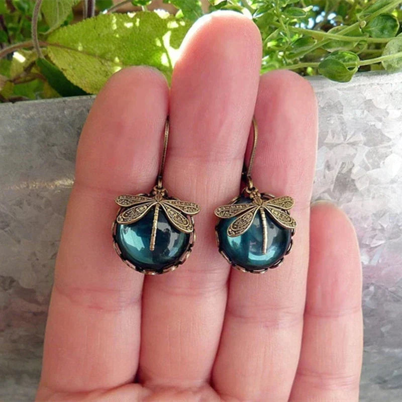 Sferische Dragonfly Earrings in Antique Gold