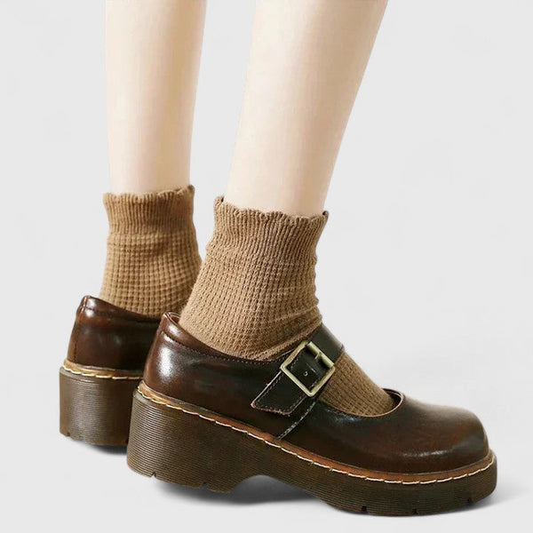 Cynthia women's platform leather mary jane shoes