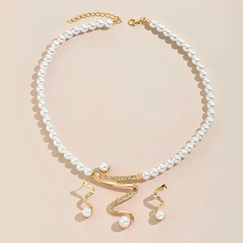 Natural Pearl Necklace & Earrings Set