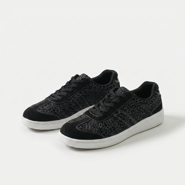 Zoe classic comfort sneakers