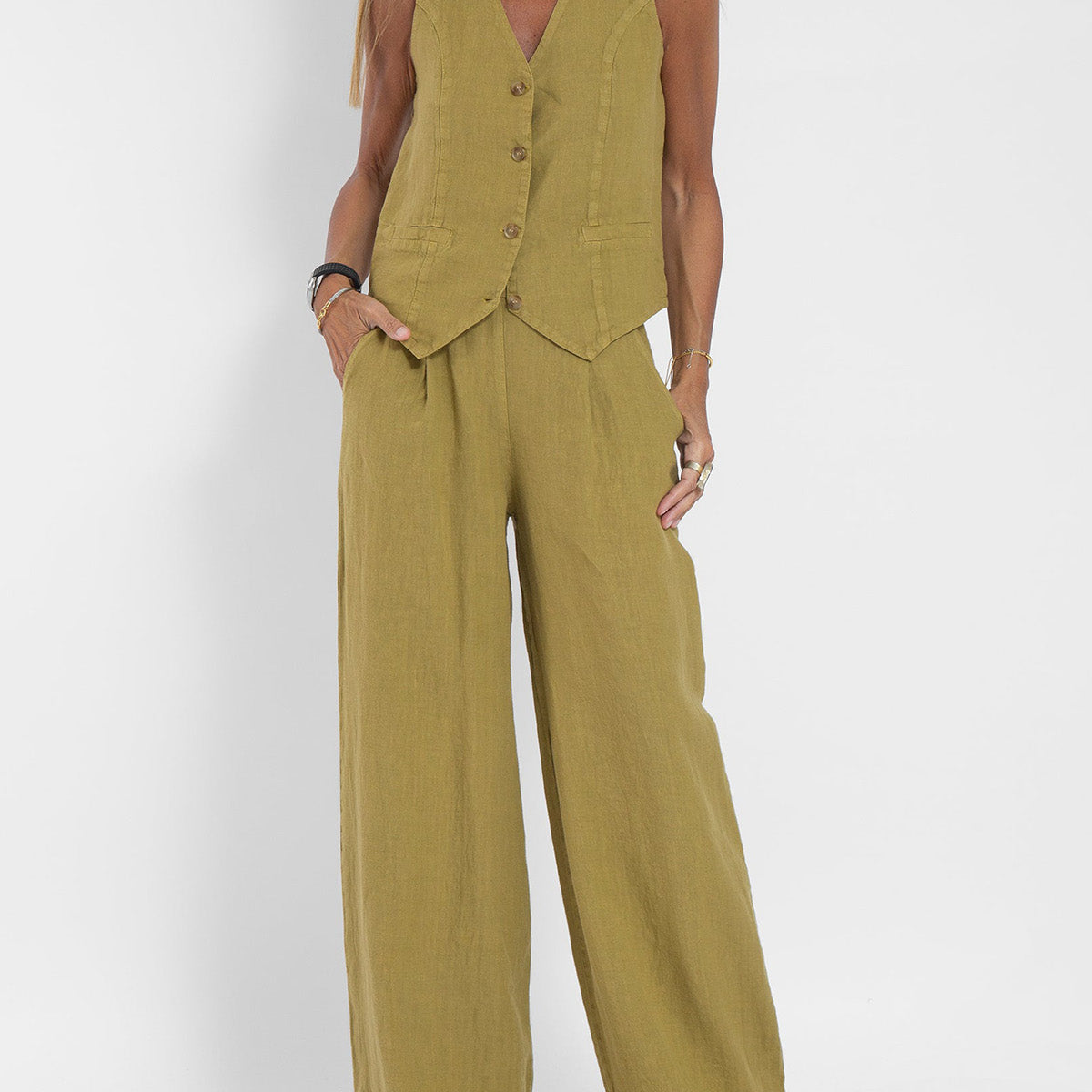 Aira - Buttoned Gilet & Wide Trousers