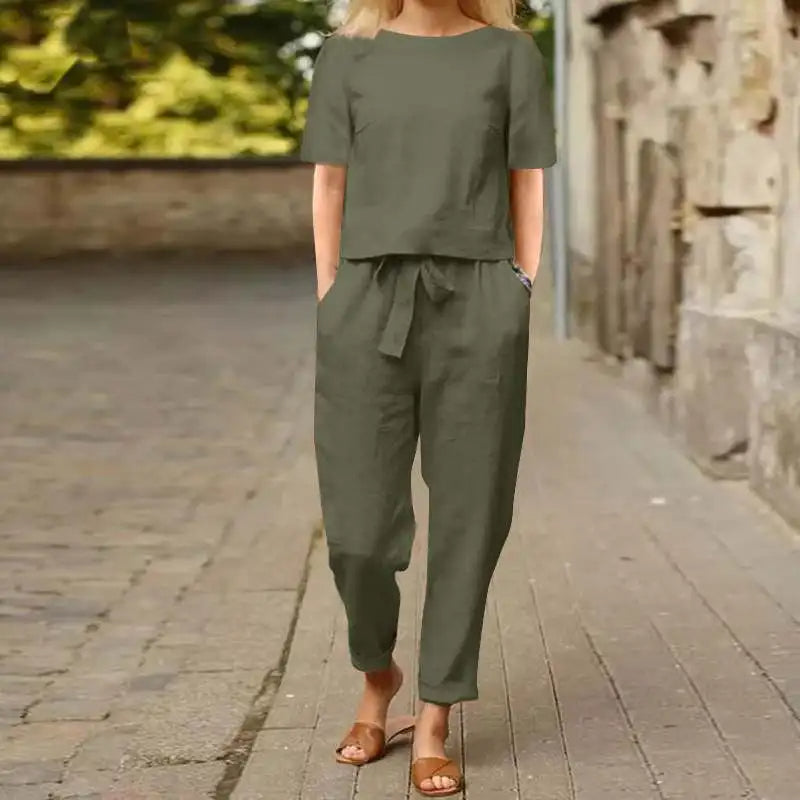 Charm™ - Chic Two-Piece Loungewear Set